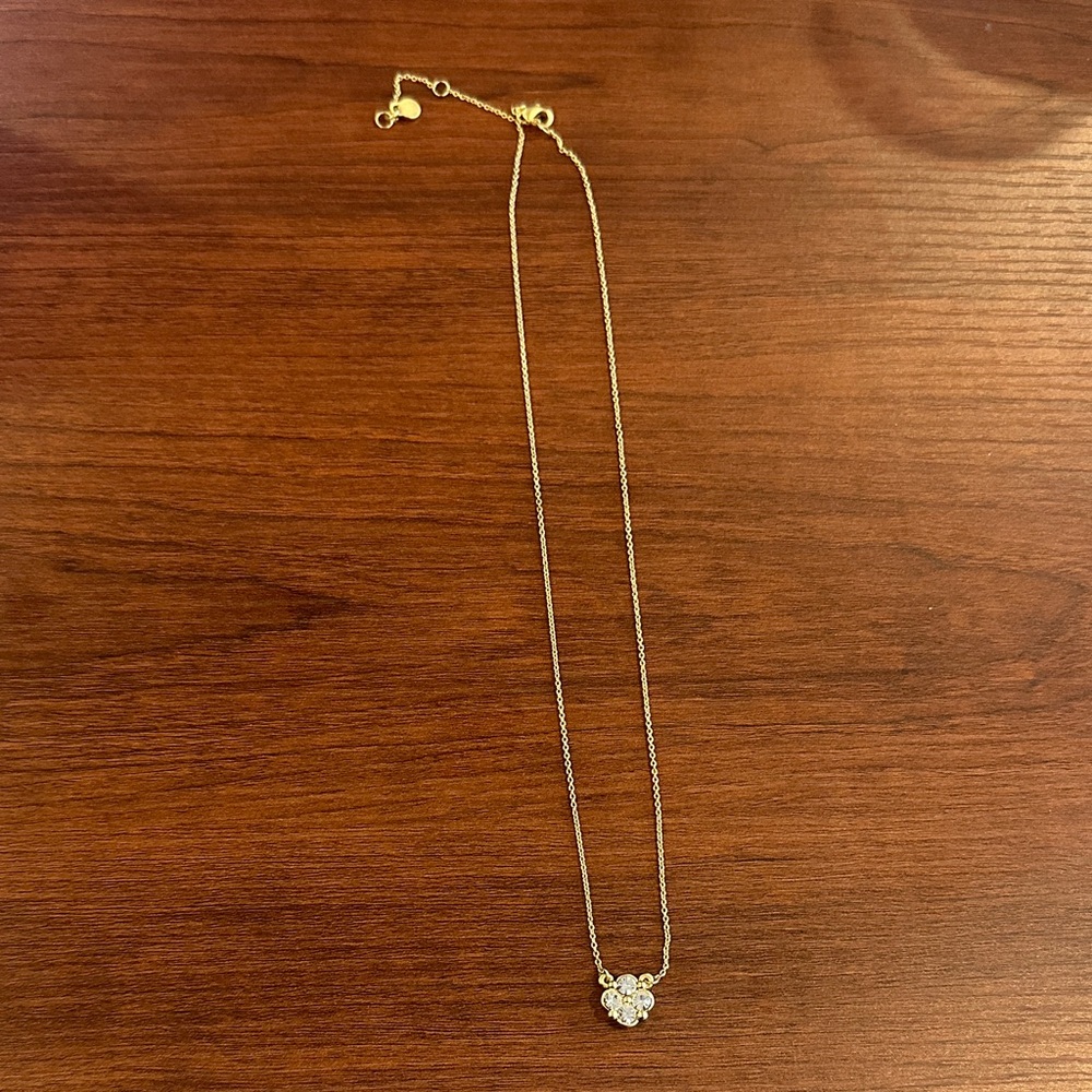 Gold Cluster Pendant Necklace